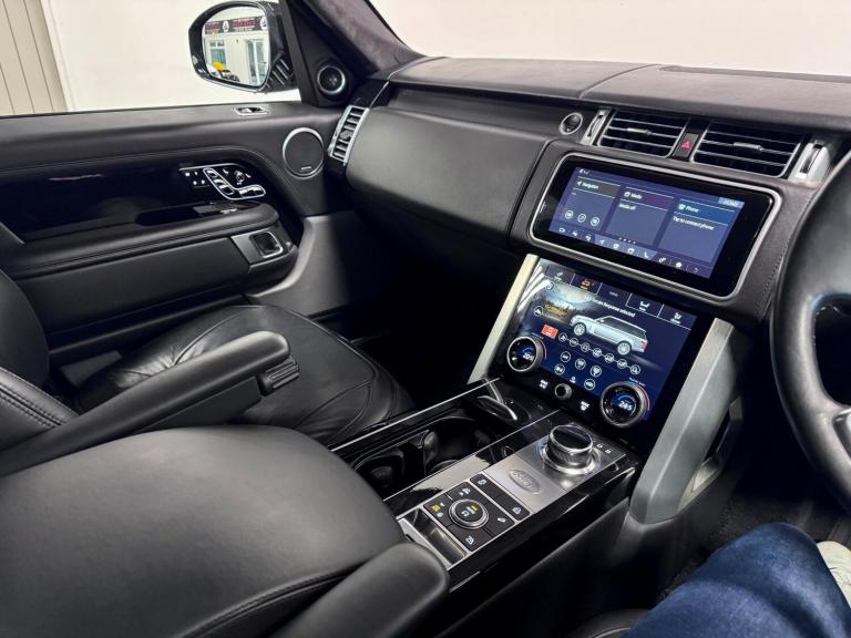  Land Rover Range Rover 4.4 SD V8 Autobiography SUV 5dr Diesel Auto 4WD Euro 6 (s/s) (339 ps) Die...