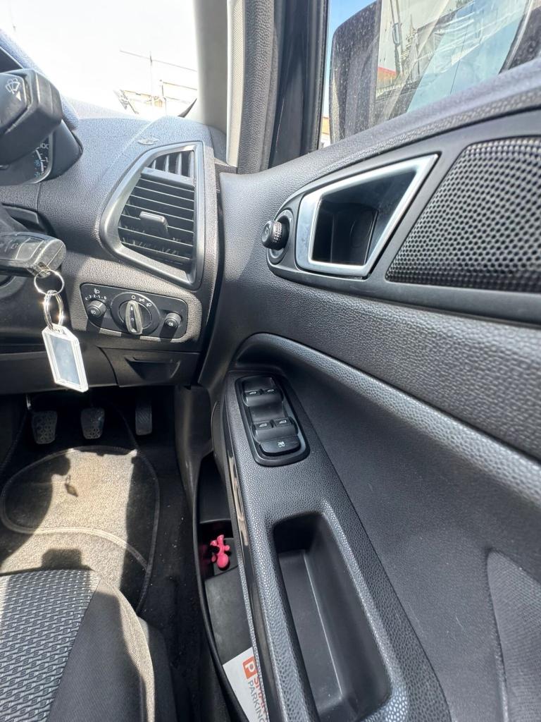 2015 Ford Ecosport 1.0 EcoBoost Zetec 5dr HATCHBACK Petrol Manual