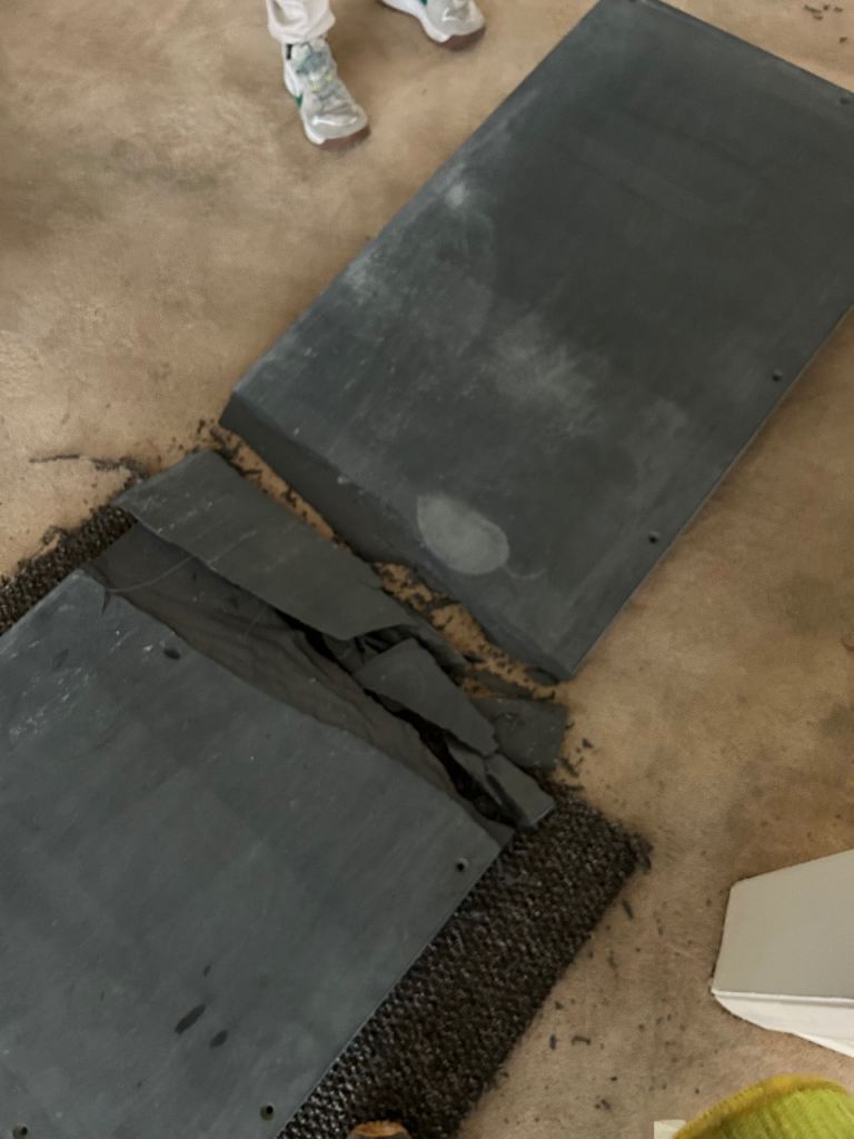 Free blocks of broken slate