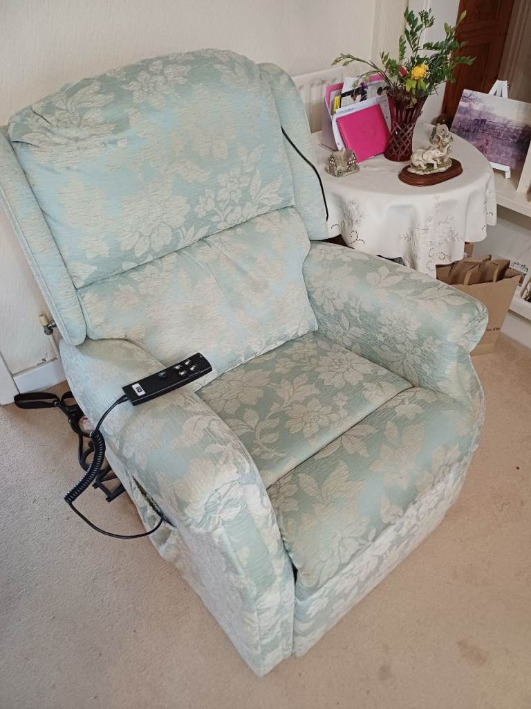 Reclining  and tilting chair 