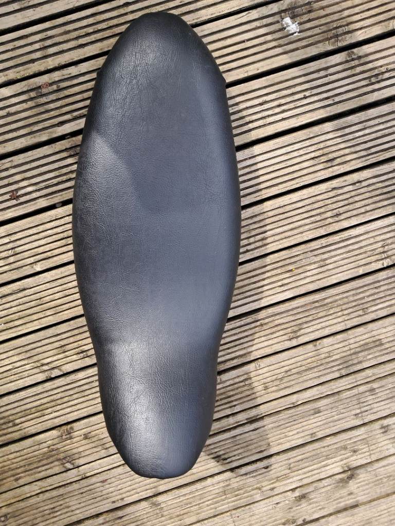 Yamaha t700 Seat