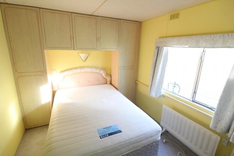 Static Caravan Mobile Home Tudor Olympia 35x12ft 2 Beds SC8955