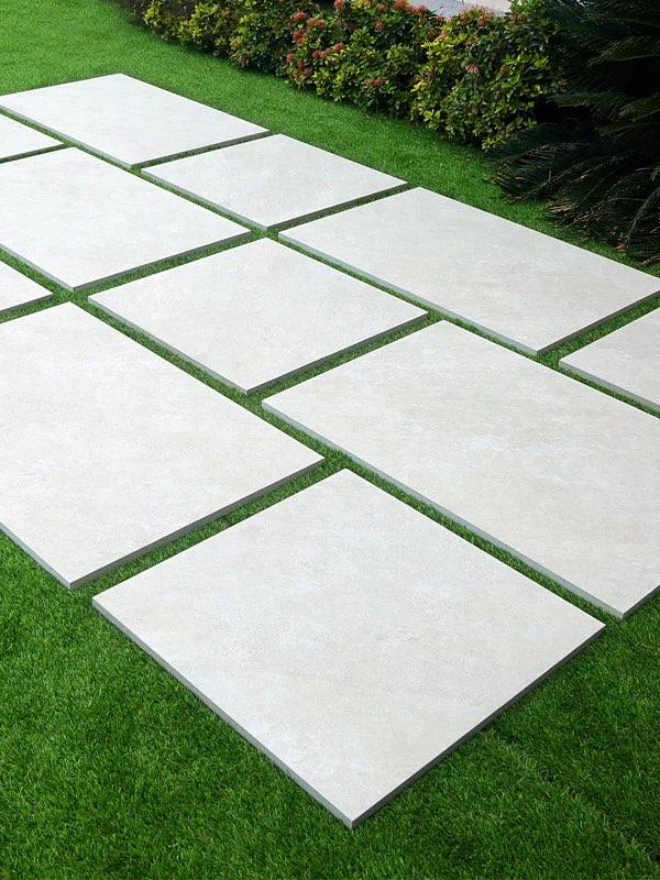 Himalayan White Porcelain Clearance (600 x 900 - 3.24m²)
