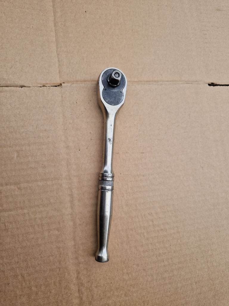 Signet 3/8in drive 45 tooth ratchet 195mm long no 12532.