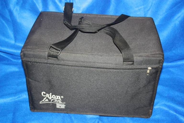 Schlagwerk Wooden Cajon La Peru ~ Made In Germany ~ Snares and Jingles ~ Case Included ~ £95 ono