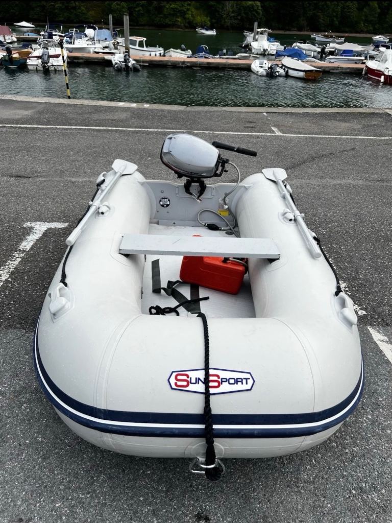 2.9m Sunsport dinghy with 6hp Mariner 4 stroke