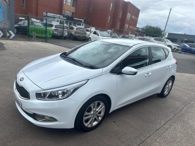 2013 Kia Ceed 1.6 CRDi 2 5dr Auto HATCHBACK Diesel Automatic