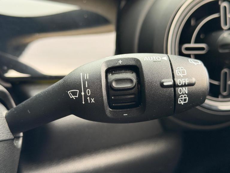 2021 MINI Hatch 1.5 Cooper Sport 3dr HATCHBACK PETROL Manual