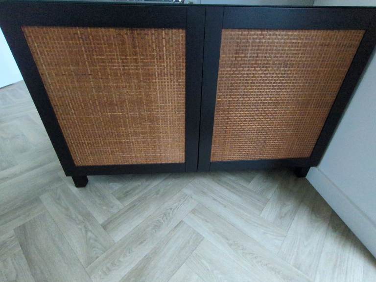 IKEA besta