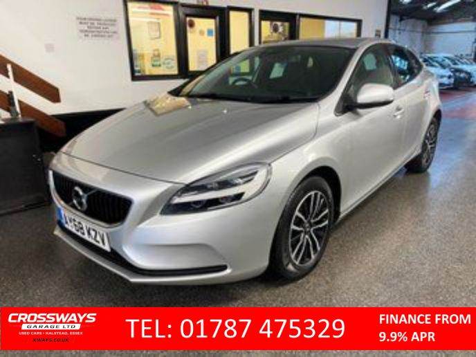 2019 Volvo V40 2.0 T2 GPF Momentum Hatchback 5dr Petrol Manual Euro 6 (s/s) (122 ps) Hatchback Pe...