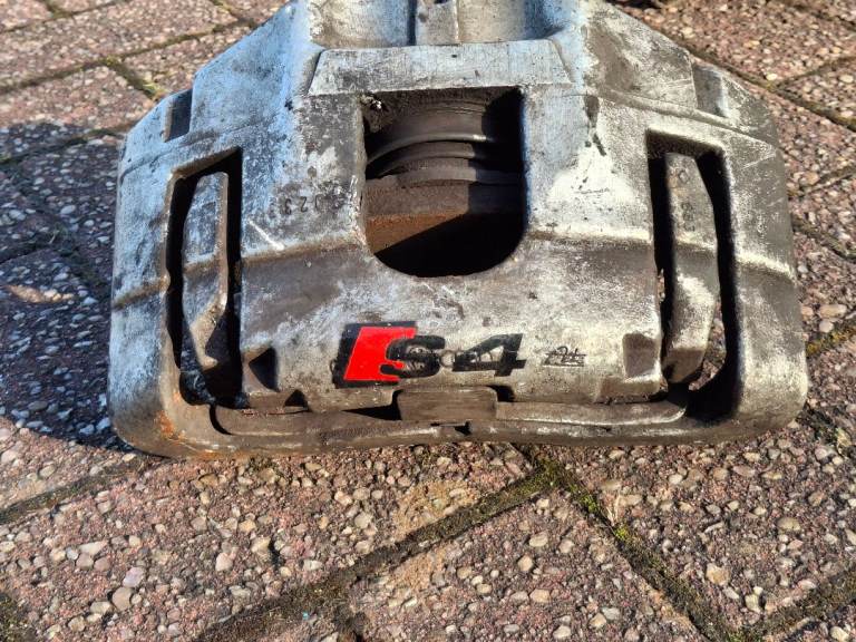 Audi S4 01 - 05 Front Brake Calipers and Carriers