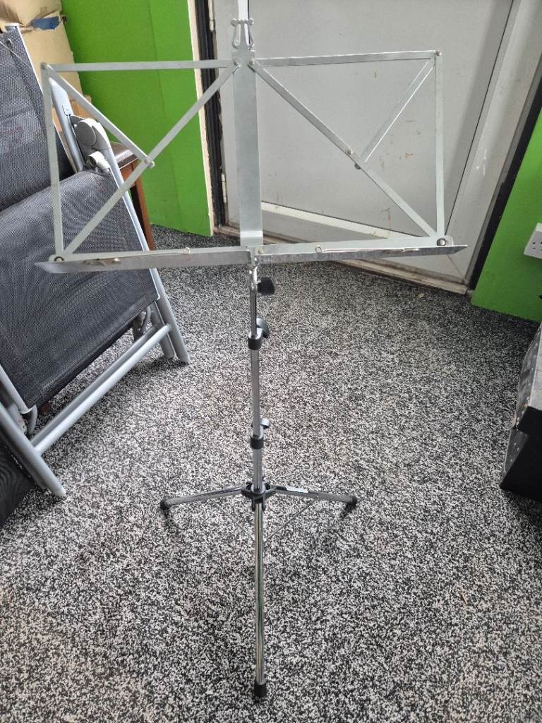Kingsman Music Stand – Good Condition, Silver Metal