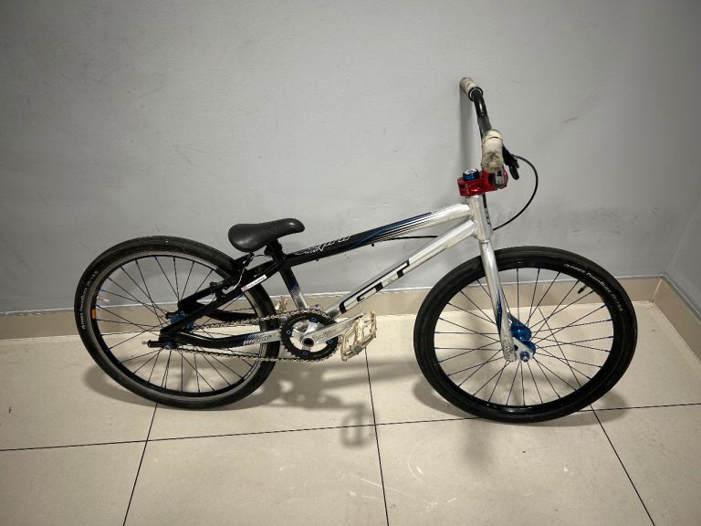 Junior bmx race bike 