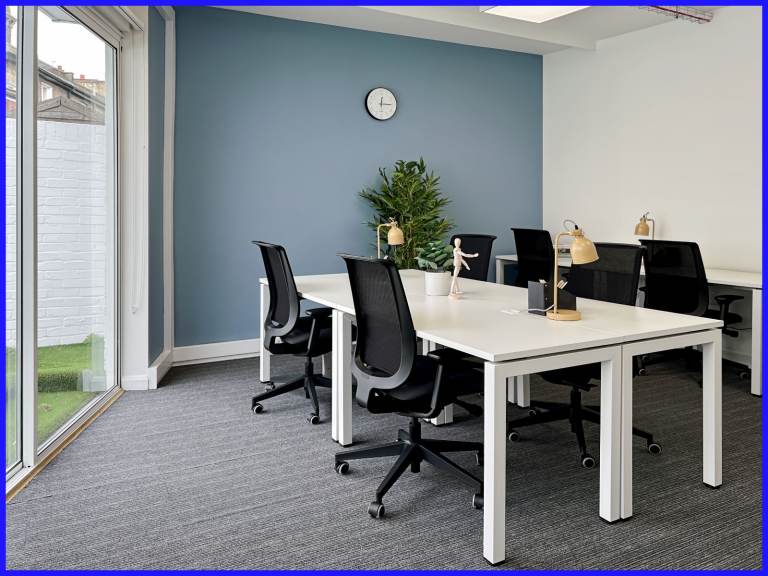 London - SW15 2DZ, Find office space in HQ London, 123 Disraeli Road for 4 people