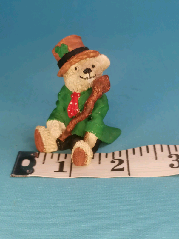 Vintage Irish bear small miniature Figurine. 
