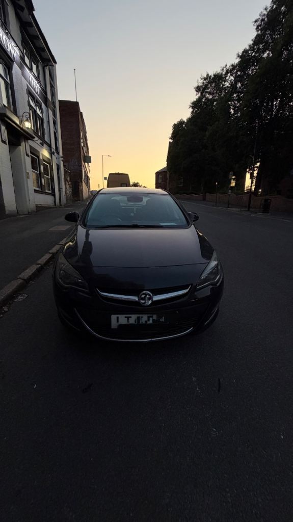 Vauxhall, ASTRA, Hatchback, 2012, Manual, 1598 (cc), 5 doors
