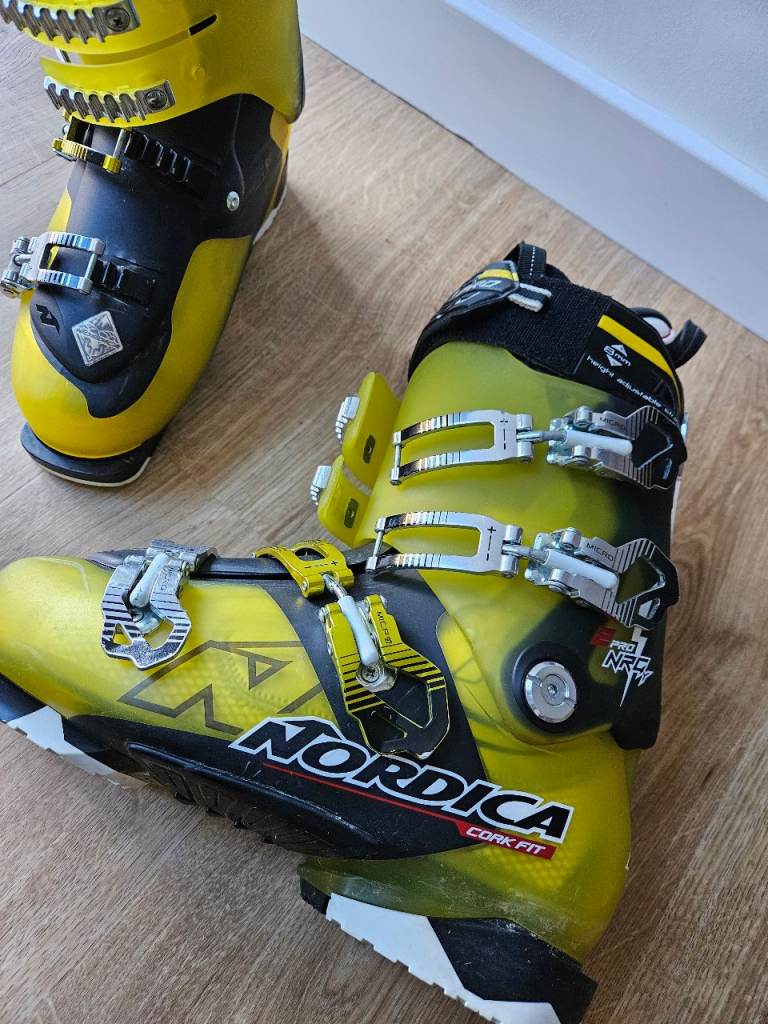 Nordica NRGy Pro 2 ski boots