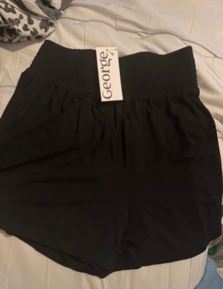  Black Womens Shorts size 8  – Brand New with Tags