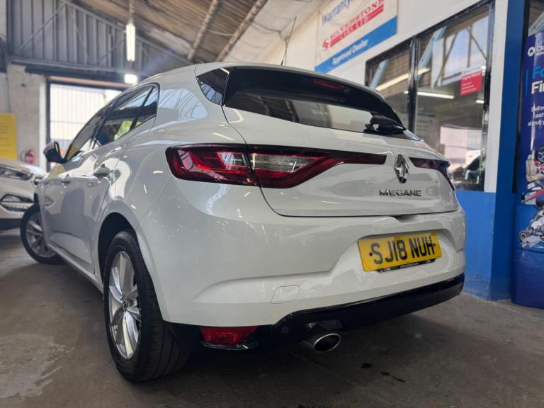 2018 Renault Megane 1.2 TCe Dynamique Nav Euro 6 (s/s) 5dr HATCHBACK Petrol Manual