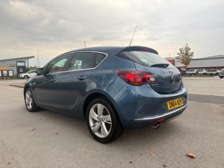 2014 Vauxhall Astra 1.4T 16V SRi 5dr HATCHBACK Petrol Manual