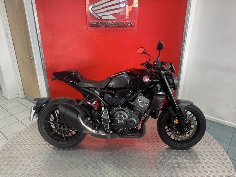 2023 '73' Honda CB1000R Black Edition