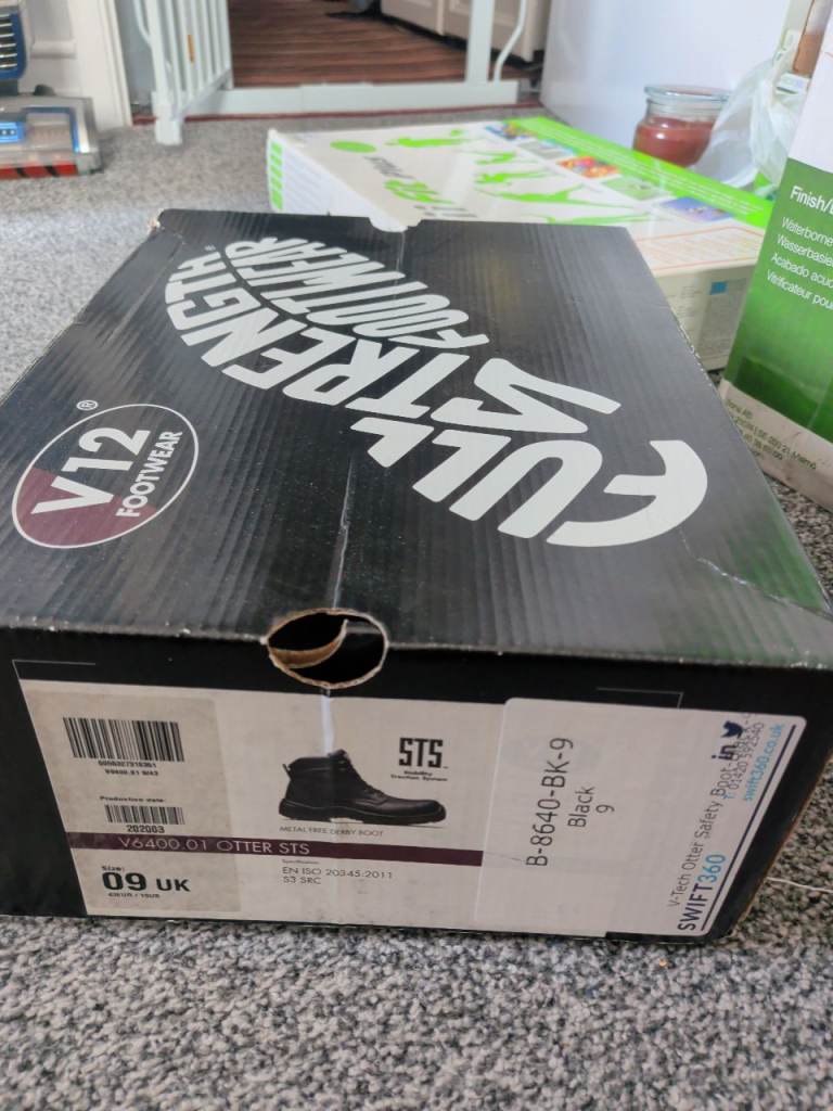 V12 Footwear STS Safety Boots - Brand New, Black, UK 9
