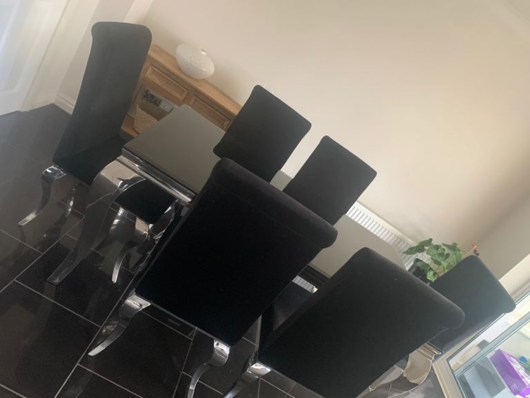 Black Glass & Chrome Elegant Dining Table with Chairs