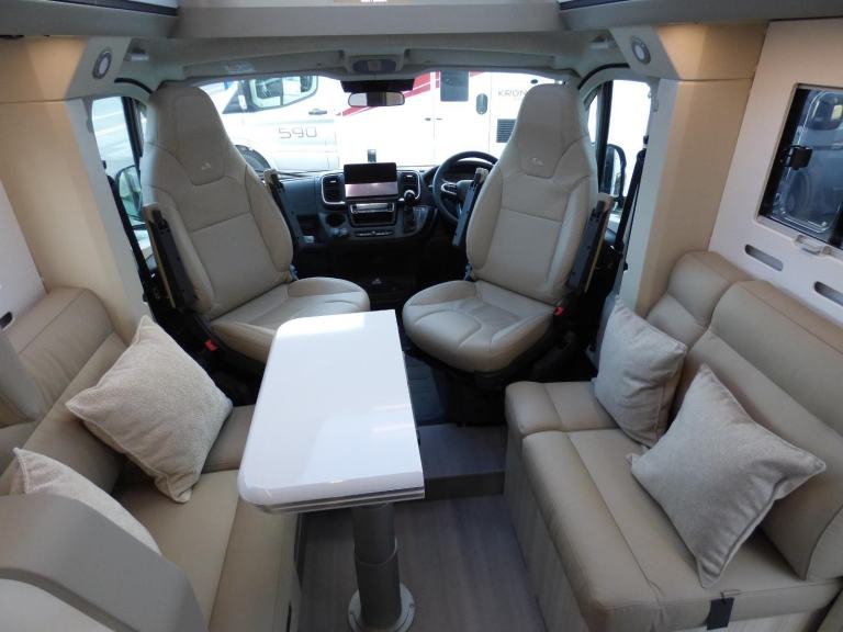 Adria Compact supreme DL DIESEL AUTOMATIC 2025