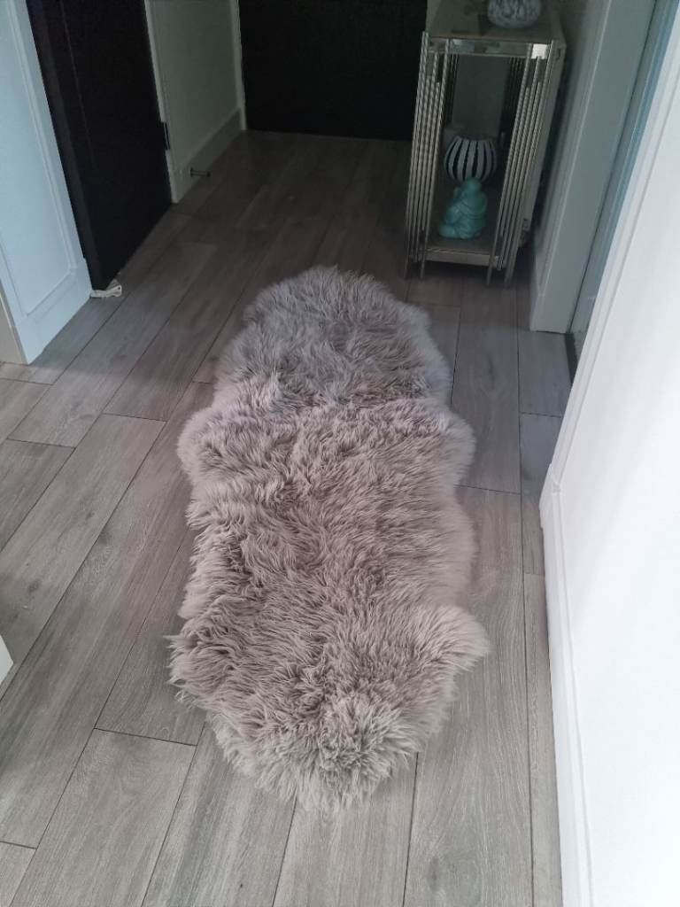 Double sheepskin rug