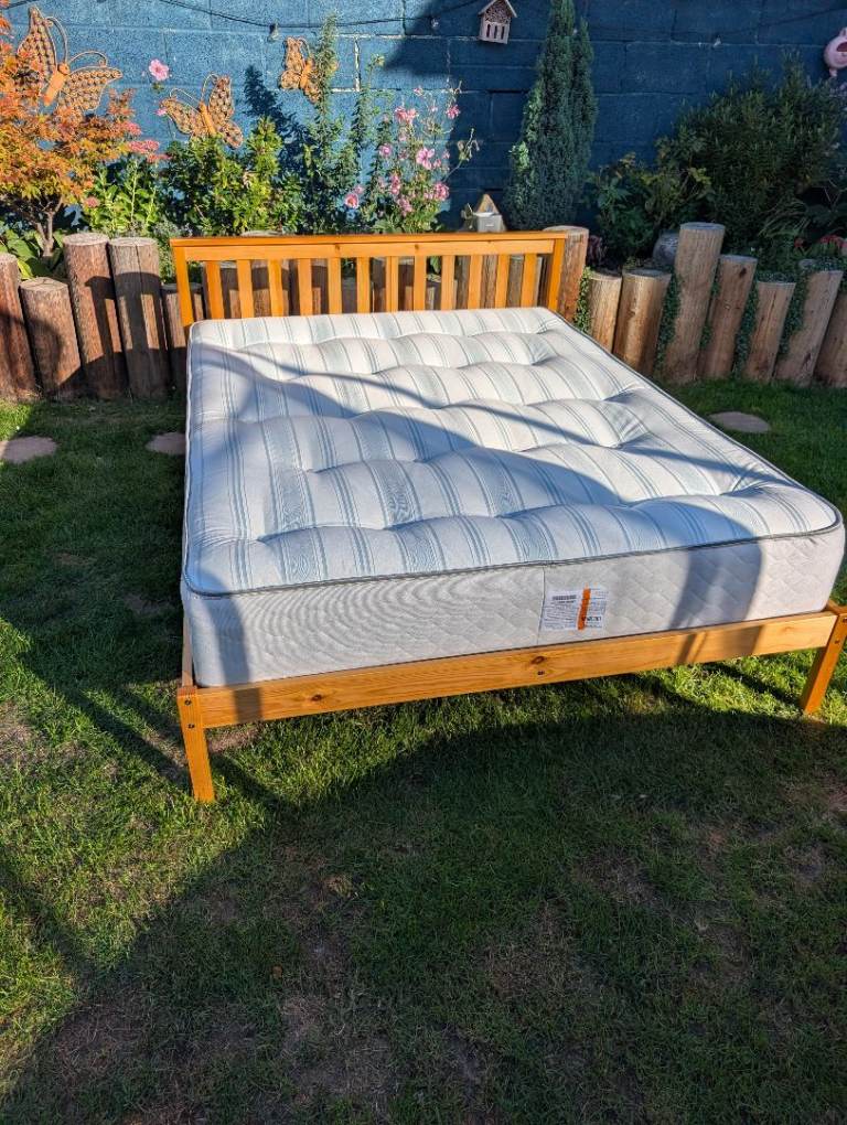 Premium King Size Bed Bundle – Pristine Sealy Mattress & Solid Wood Frame