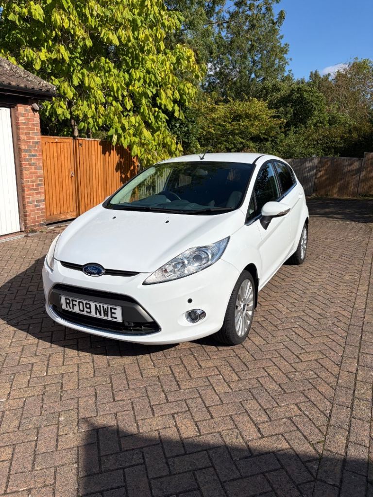 Ford, FIESTA, Hatchback, 2009, Manual, 1388 (cc), 5 doors