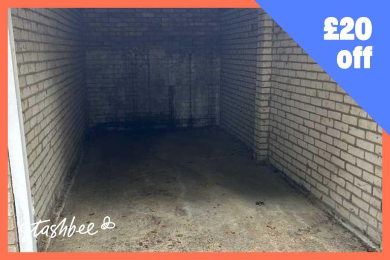 Garage to rent in Beckenham (BR3) | Stashbee