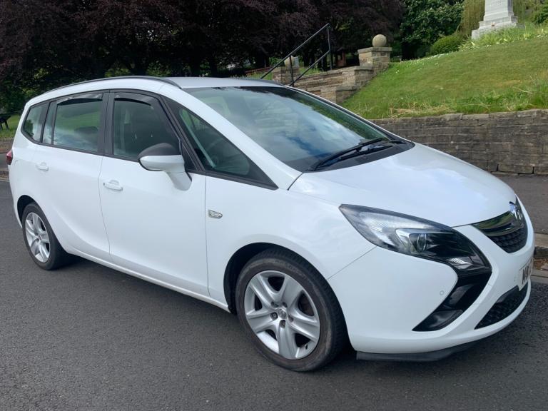 2012 Vauxhall Zafira Tourer 1.8i Exclusiv 5dr MPV Petrol Manual