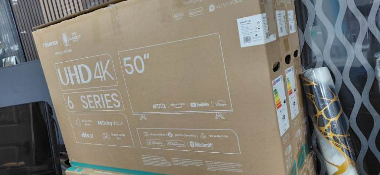 Brand new tv 50inch hisense smart 4k HD HDR BUILT-IN WIFI 