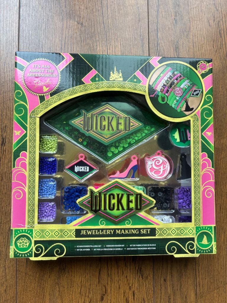 Children’s Wicked Jewellery Making Set *Brand New*