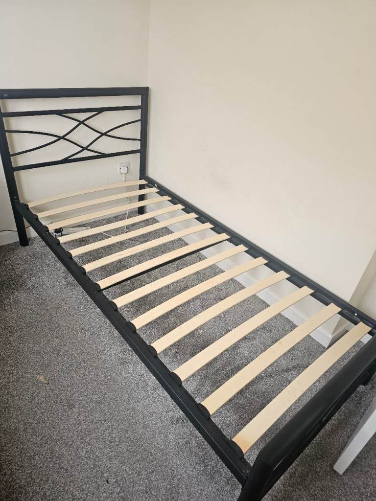 Single bedframe metal