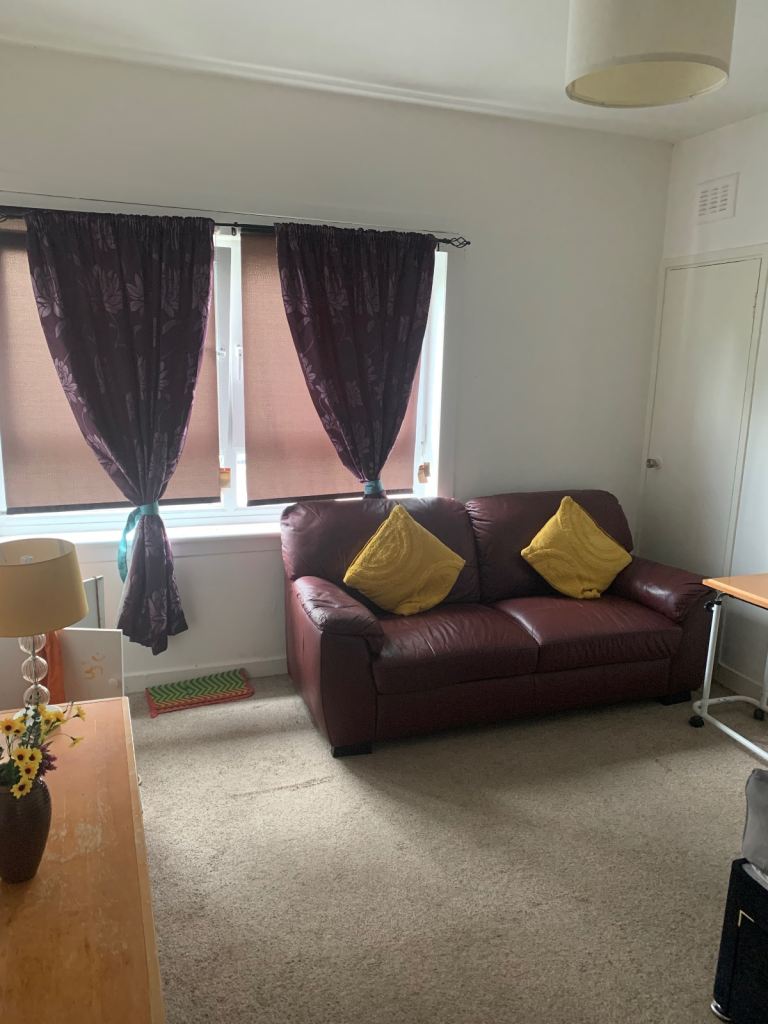 Large spacious Single room available for rent -495 pm including all bills 