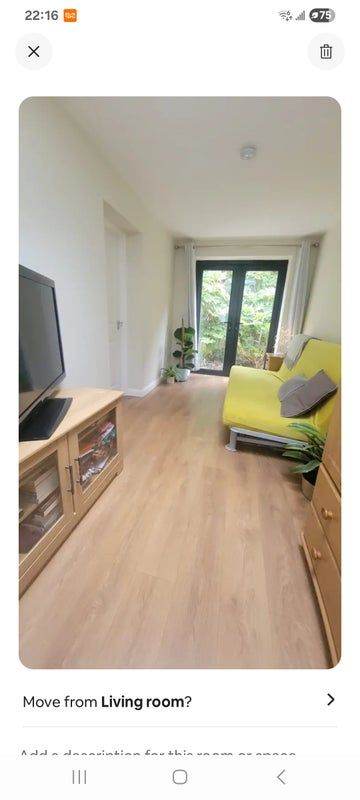 Annex with access to garden own access doors