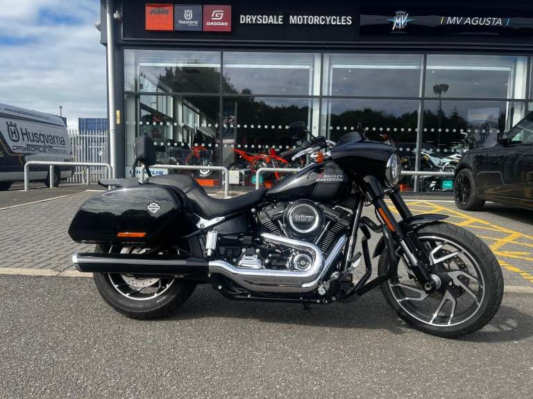 Harley-Davidson SPORT GLIDE 1745 23