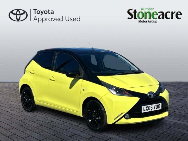 2016 Toyota AYGO 1.0 VVT-i x-cite 3 Yellow Bi-Tone Hatchback 5dr Petrol Manual Euro 6 (68 ps HATC...