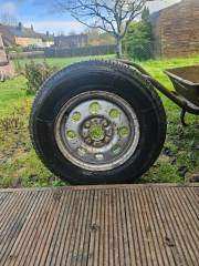 Ford escort van wheel & tyre 165/sr/13
