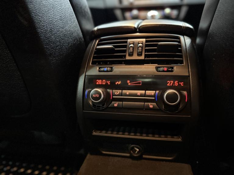 BMW M5 4.4 M5 Saloon 2011