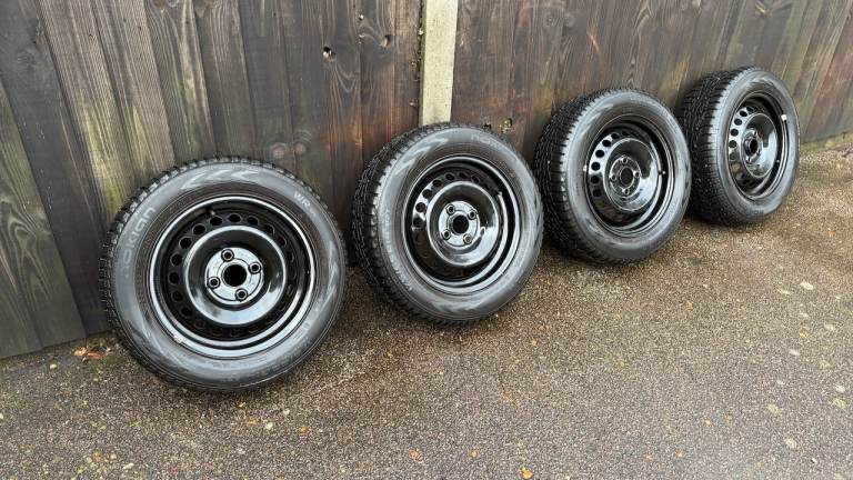 Set of Winter Tyres & Steel Wheels 175/65 x 14 Nokian WR D4 Tyres