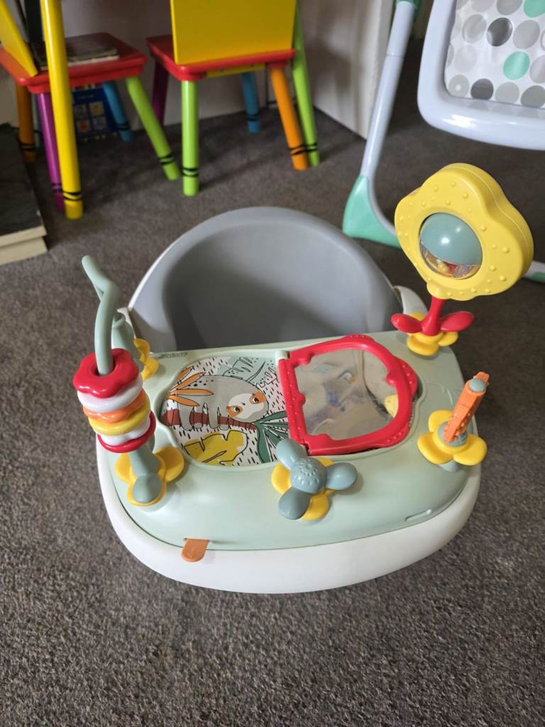 Baby Bouncer Seat with Activity Tray – White Plastic, Good Condition