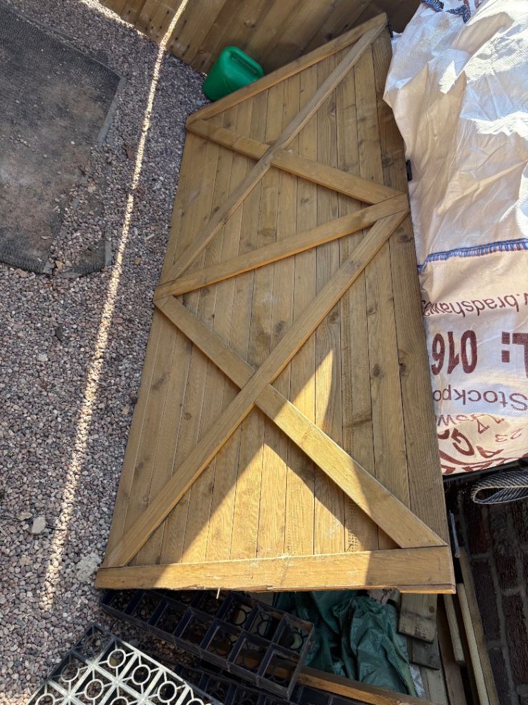 Garden door/gate