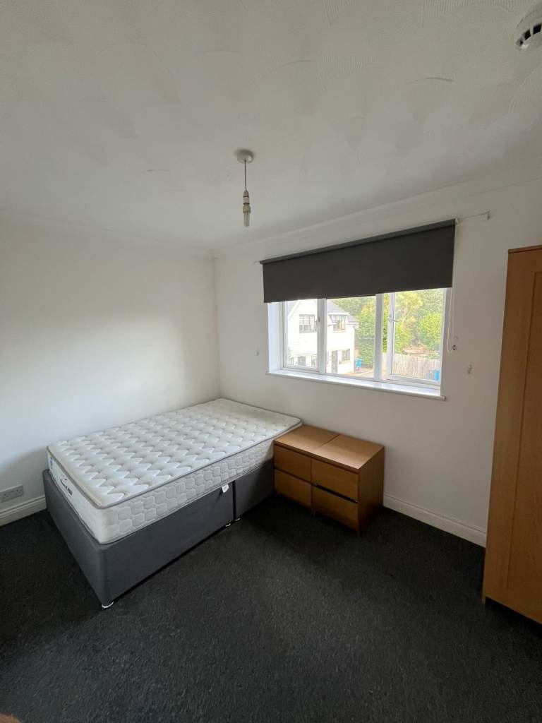 Double Room Available