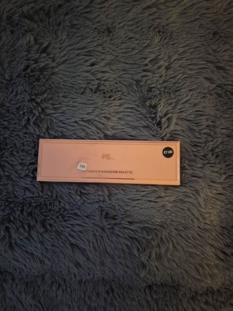 New ps... ultimate eyeshadow palette 