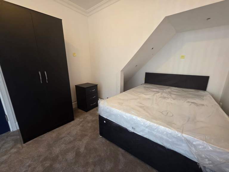 *BRAND NEW**All Bills Included (+£100)**Fully Furnished**Bathroom Shared With Just One Other Person*