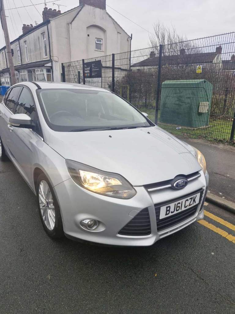 Ford, FOCUS, Hatchback, 2011, Manual, 1560 (cc), 5 doors