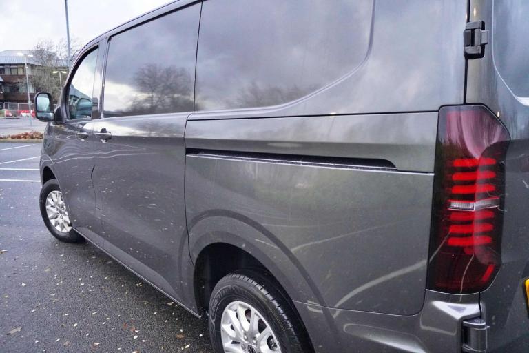 2025 Volkswagen Transporter 2.0 Transporter T28 Commerce Pro TDI + Delivery Miles + VW 5 Plus Pan...